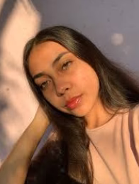 <em>Anabella T.</em>